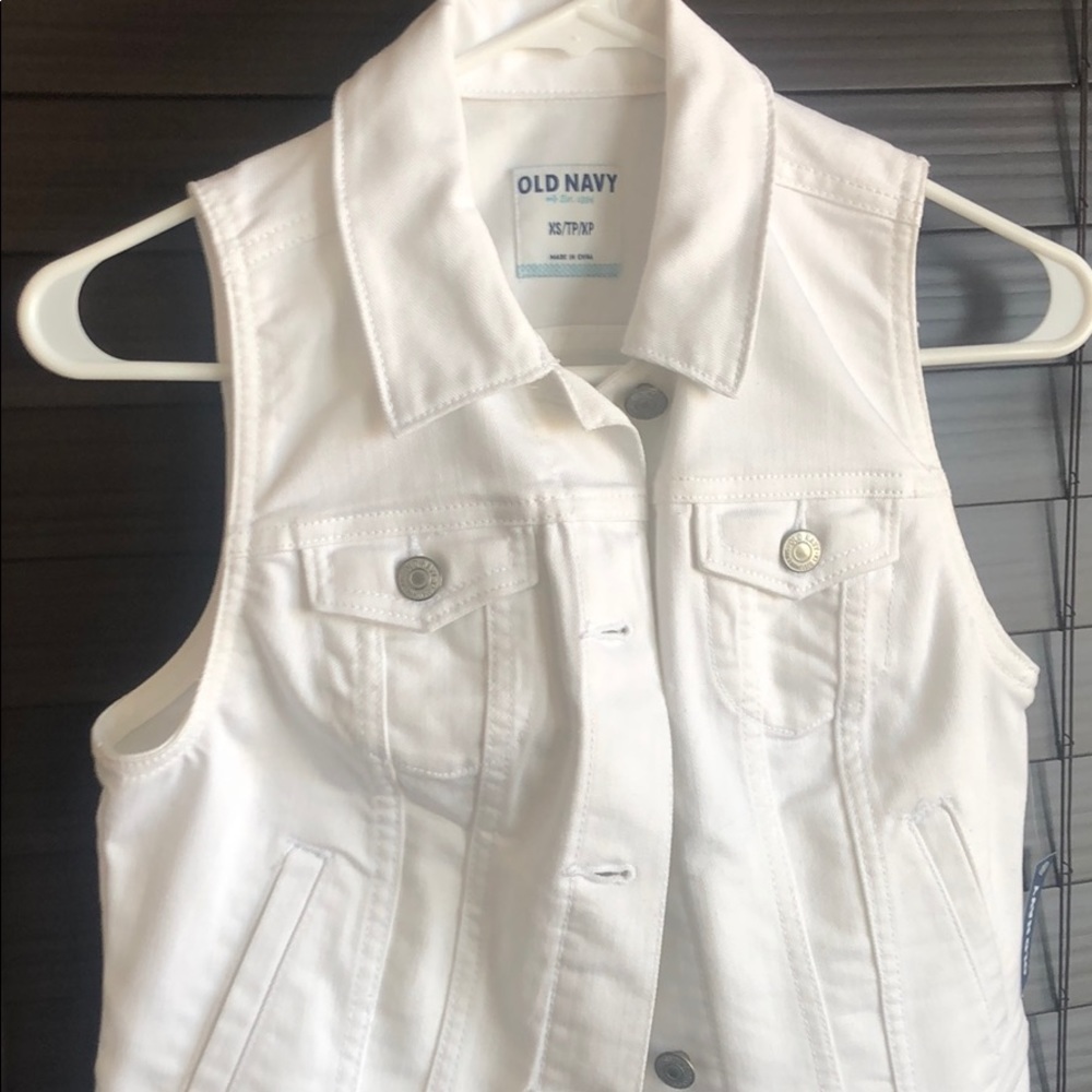 WHITE OLD NAVY DENIM VEST